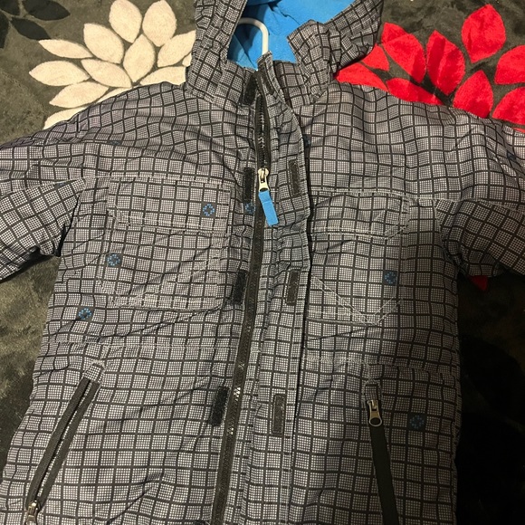 Cherokee kids jacket - Picture 2 of 11